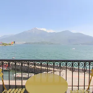 la-casa-del-porto-domaso.it-lombardy.com/